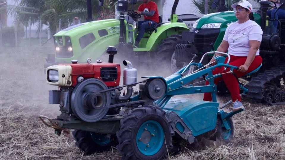 Entrevista para a Revista Fórum: Novas tecnologias precisam olhar para os corpos femininos, clama ativista