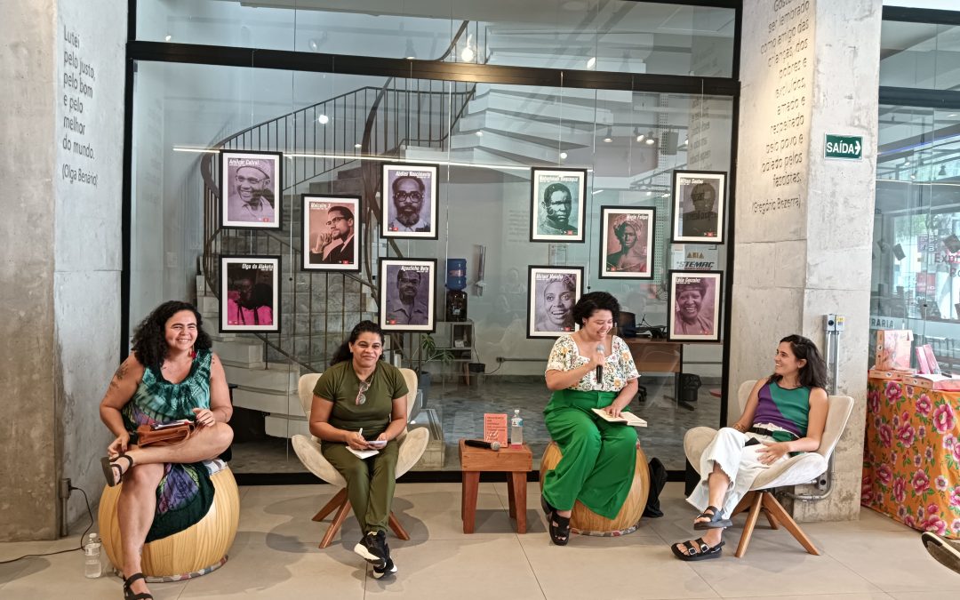 Lançamento do livro Mulheres em defesa do território-corpo-terra-águas com contribuições de Nilce Pontes (RAMA, CONAQ) e da Natália Lobo (SOF, MMM)