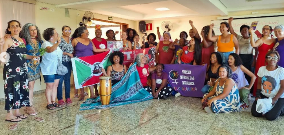 Com apoio da SOF, mulheres da MMM de Minas Gerais se reúnem para organizar sua atuação em 2025